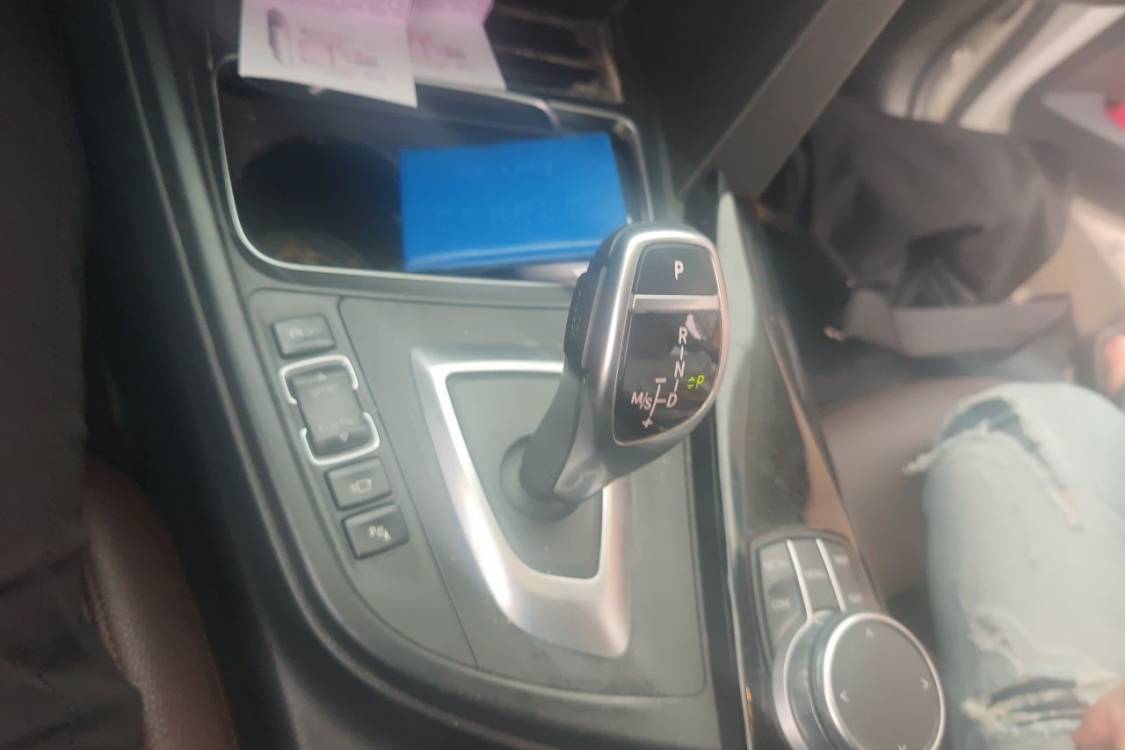 BMW 3 Series 2019 #27 BMW 3 Series 2019 imagen de coche #27
