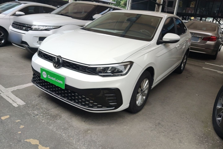 Volkswagen Lavida 2025 car image #2