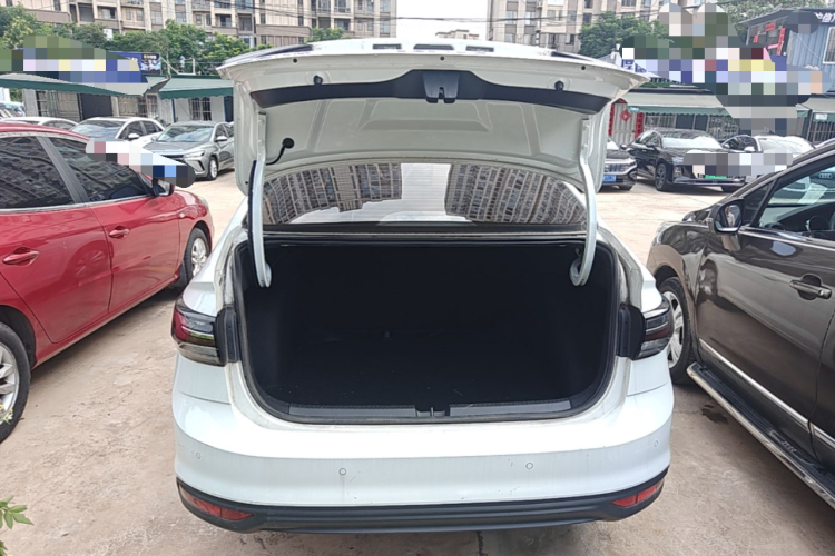 Volkswagen Lavida 2025 imagen de coche #19
