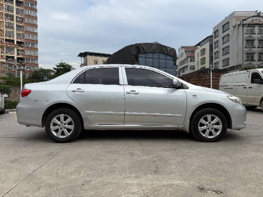 Toyota Corolla 2013 immagine di auto #5