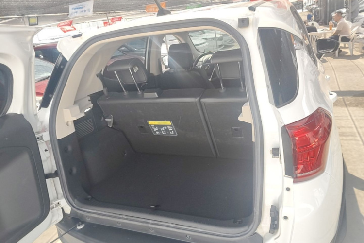 BYD Yuan New Energy 2019 #19 BYD Yuan New Energy 2019 car image #19