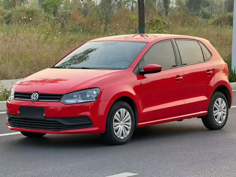 Volkswagen Polo 2013 Volkswagen Polo 2013 car image