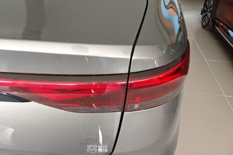 GEELY Emgrand 2025 car image #8