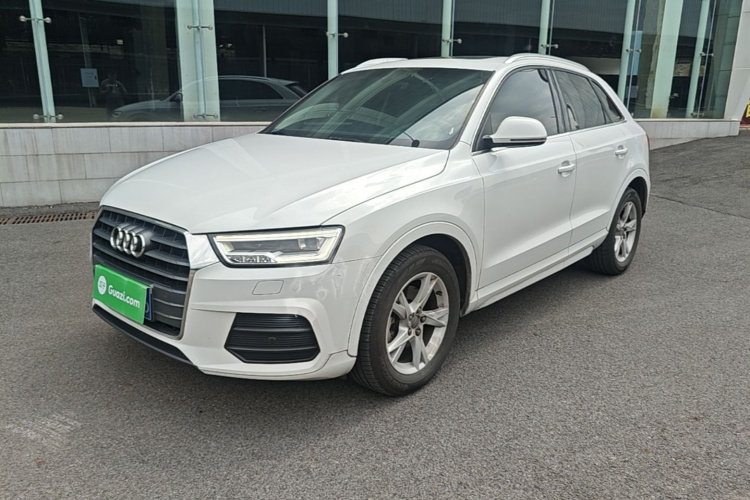 Audi Q3 2019 car image #2