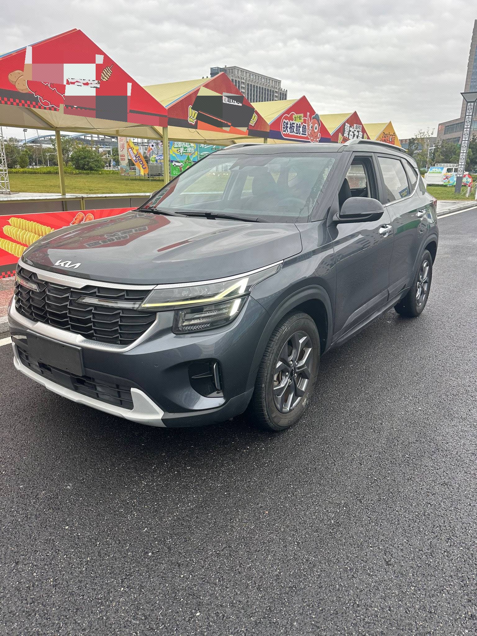 Kia Seltos 2023 immagine di auto 