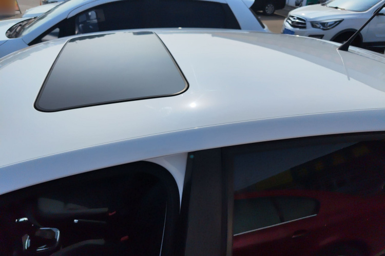 Volkswagen Polo 2018 صورة سيارة #25