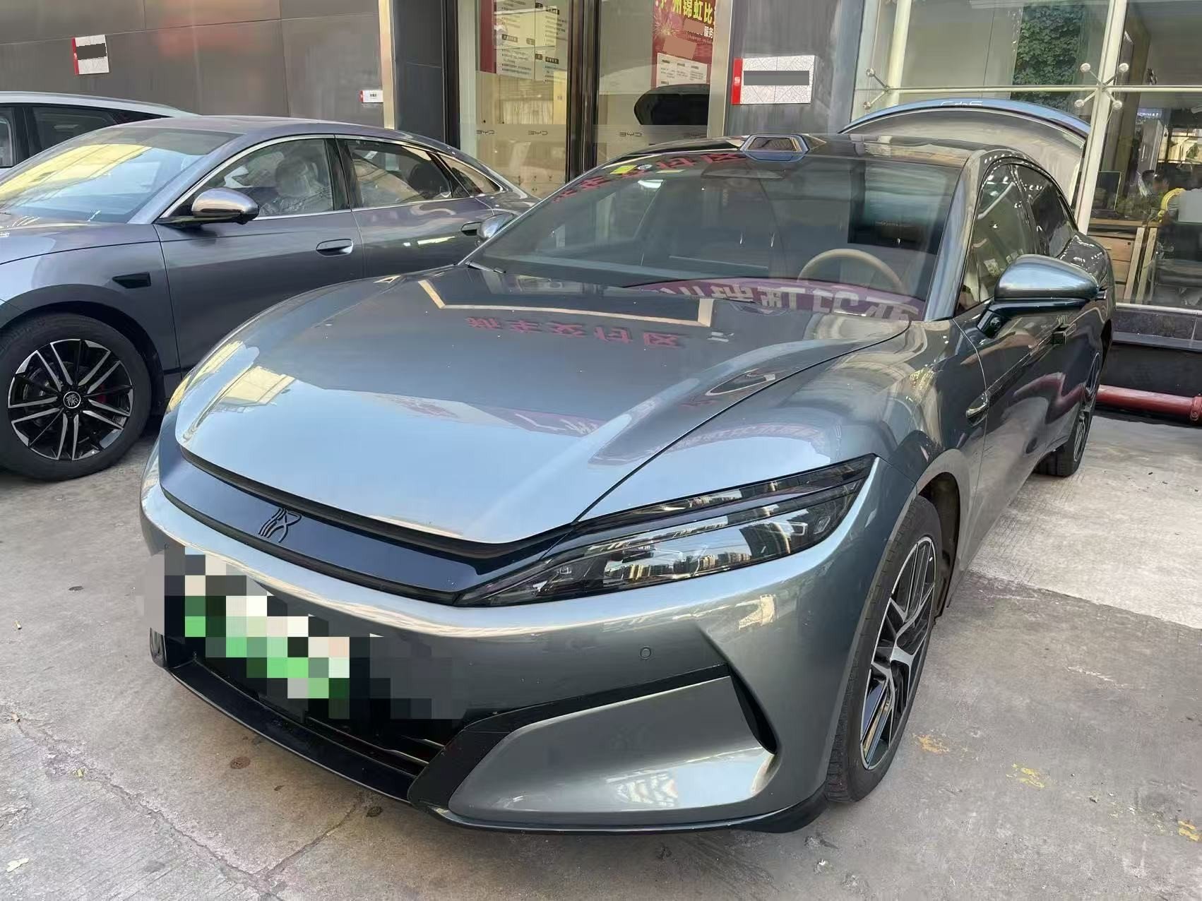 BYD HanL 2025 car image 