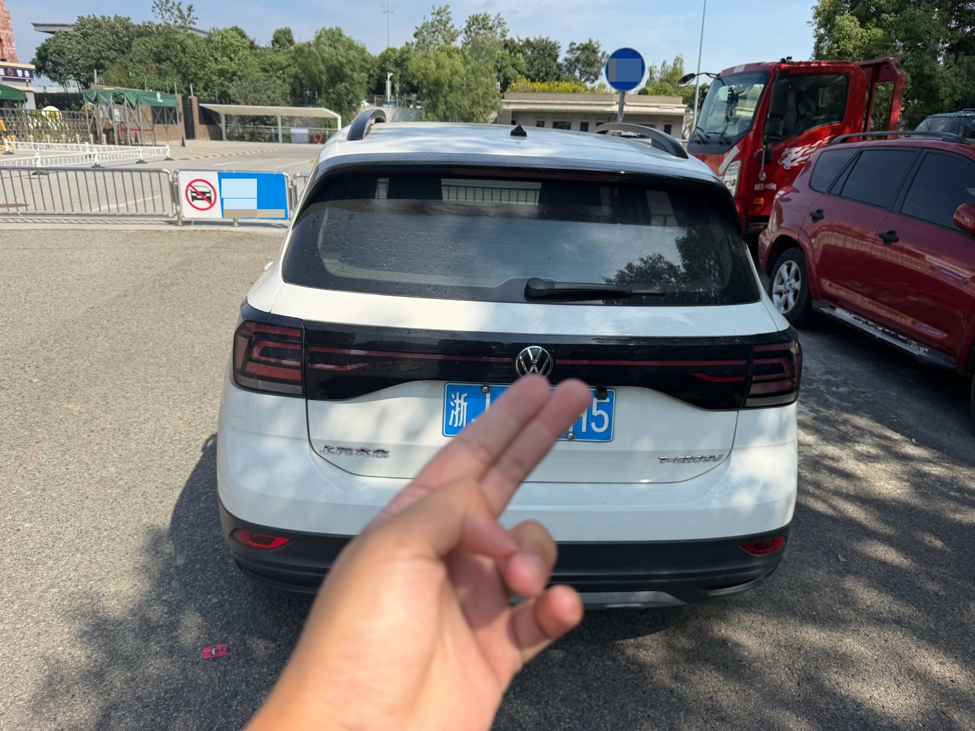 Volkswagen T-Cross 2019 immagine di auto #6