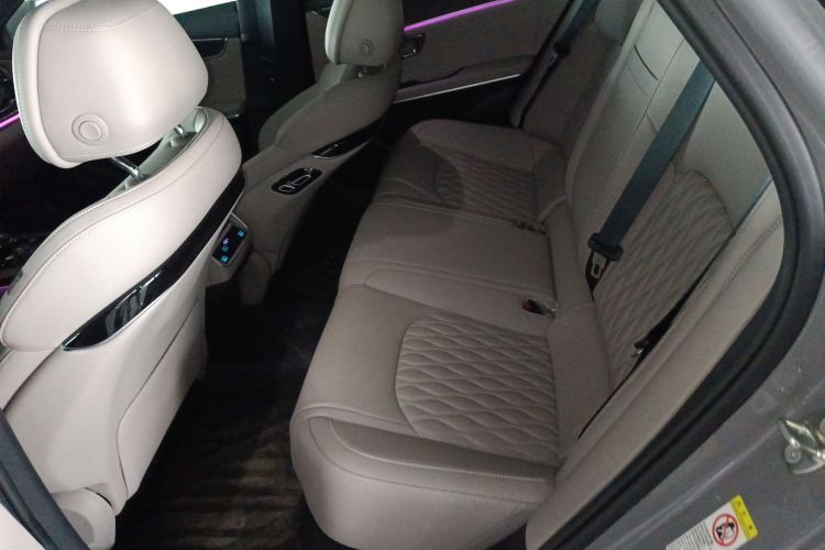 BYD Han 2024 imagen de coche #17