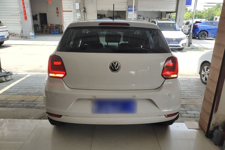 Volkswagen Polo 2019 car image #6