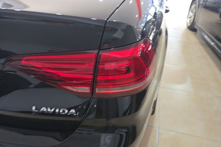 Volkswagen Lavida 2020 car image #8