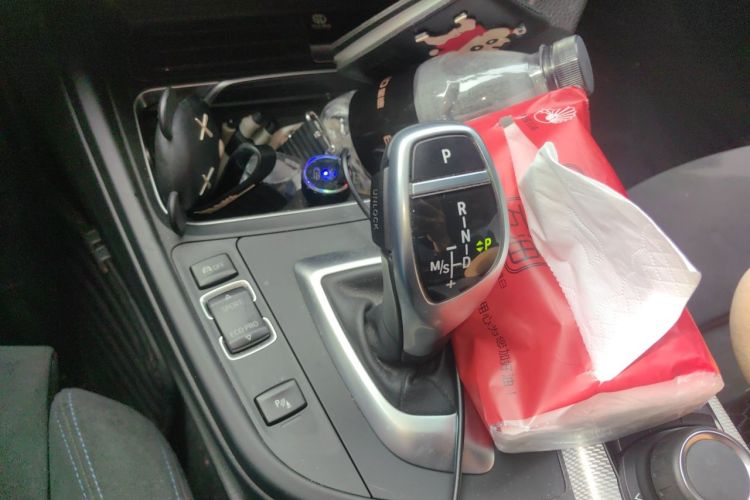 BMW 3 Series 2018 #14 BMW 3 Series 2018 car image #14
