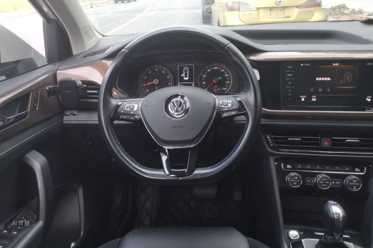 Volkswagen Tharu 2019 #12 Volkswagen Tharu 2019 car image #12