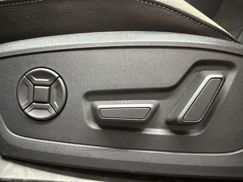 Audi Q3 2022 imagen de coche #11