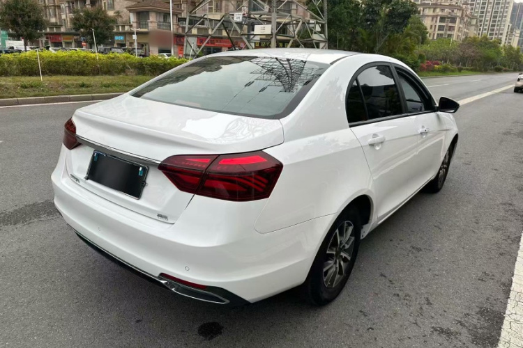 GEELY Emgrand 2020 car image #6