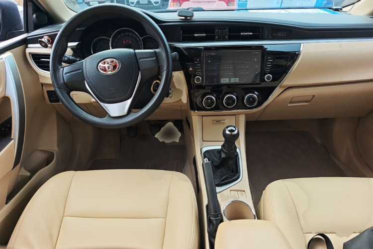 Toyota Corolla 2015 car image #11