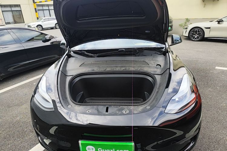 Tesla Model Y 2024 #20 Tesla Model Y 2024 car image #20