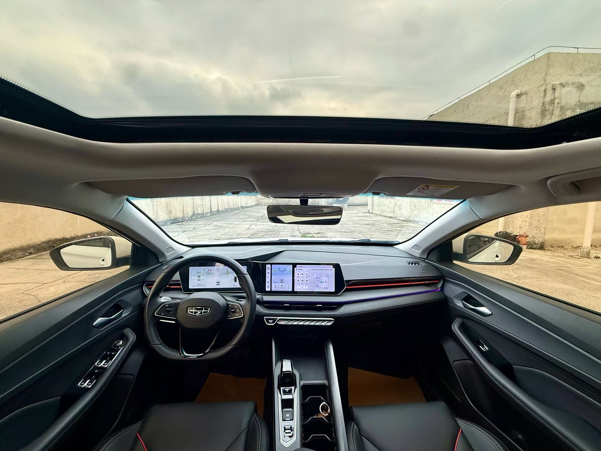 GEELY Binray 2024 #6 GEELY Binray 2024 изображение автомобиля #6