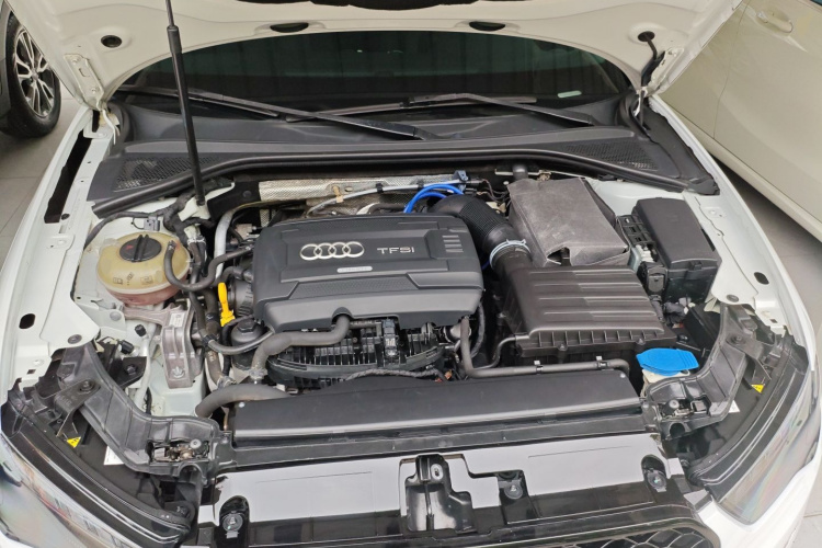 Audi A3 2017 car image #23