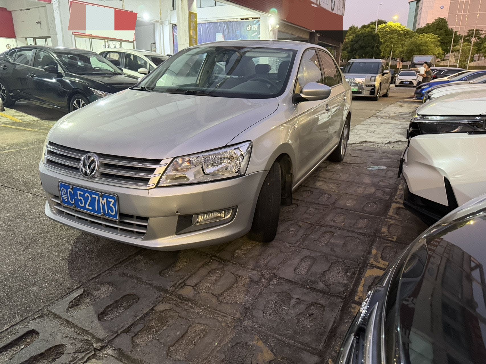 Volkswagen Santana 2013 car image 