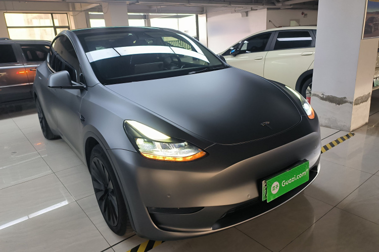 Tesla Model Y 2021 #4 Tesla Model Y 2021 car image #4