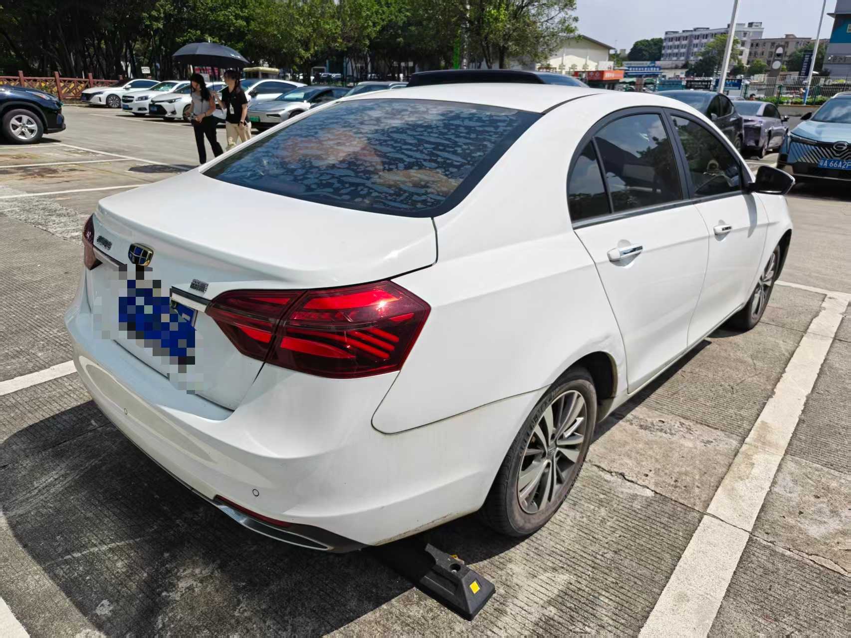 GEELY Emgrand 2018 car image #9