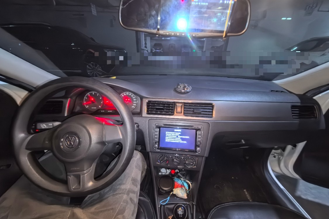Volkswagen Santana 2015 car image #20
