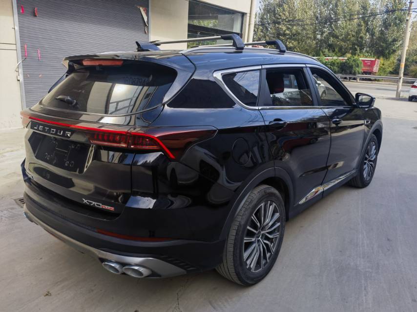 Jetour X70 PLUS 2025 #8 Jetour X70 PLUS 2025 car image #8