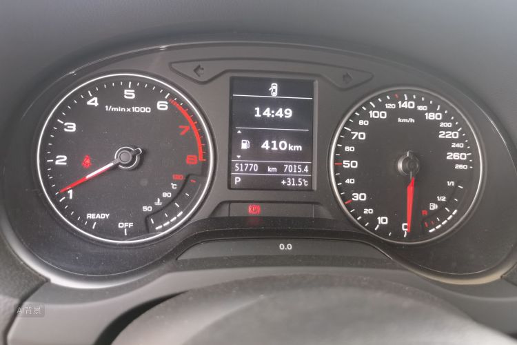Audi A3 2019 car image #14