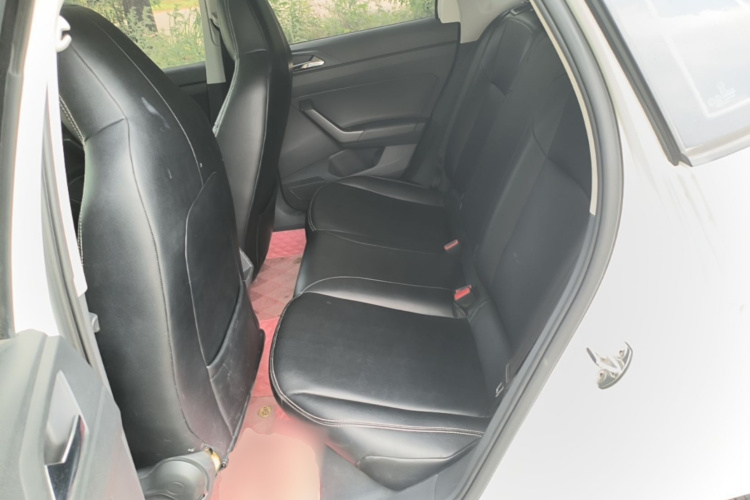 Volkswagen Polo 2021 car image #13