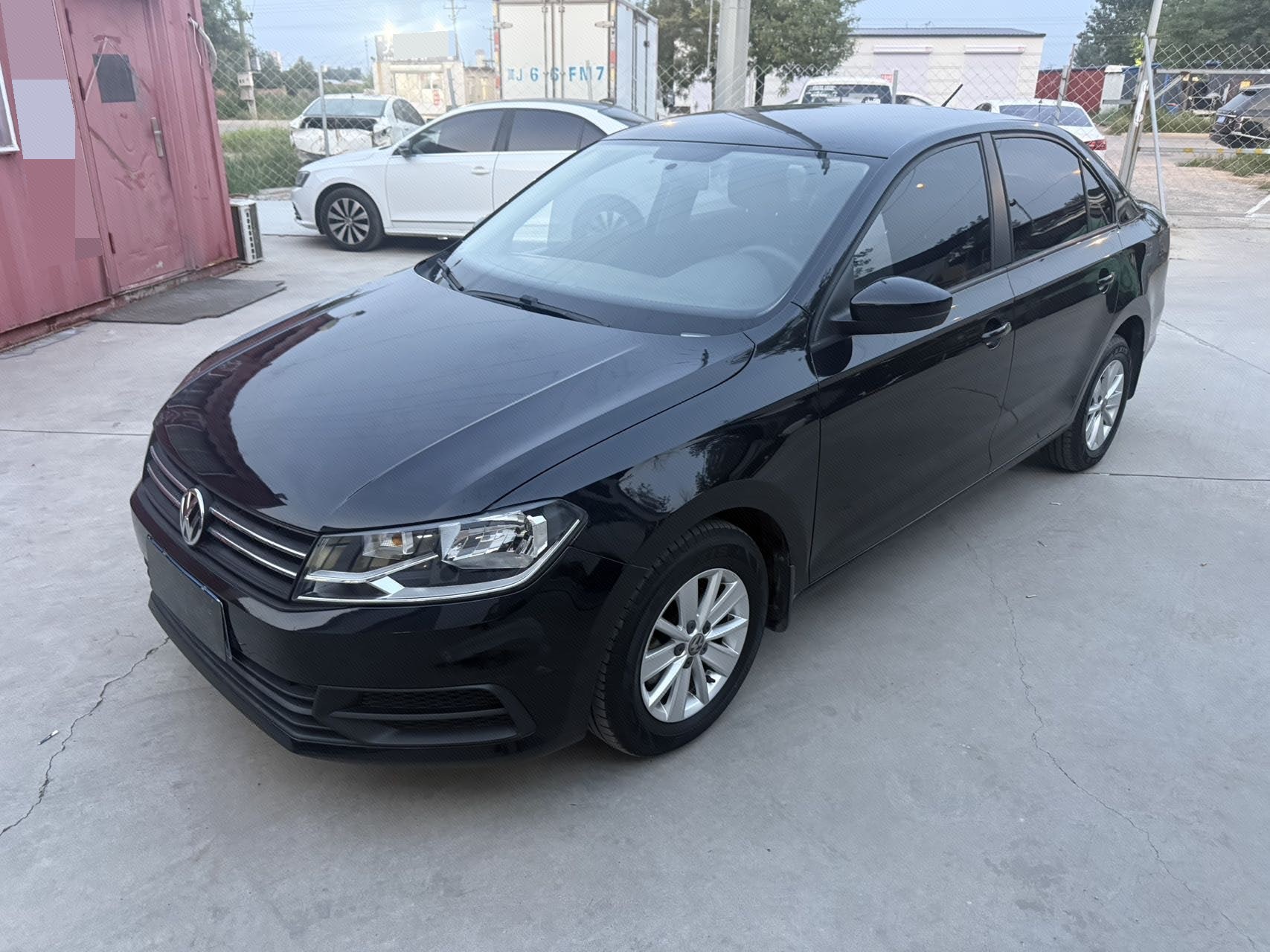 Volkswagen Santana 2018 car image 