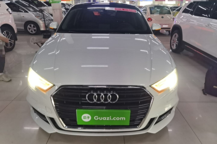 Audi A3 2017 car image #3