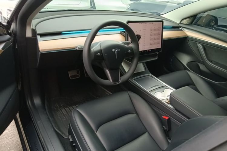 Tesla Model 3 2023 #10 Tesla Model 3 2023 car image #10
