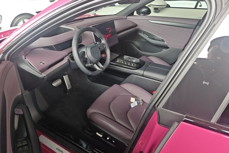 MI SU7 2025 car image #15
