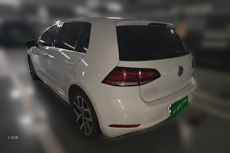 Volkswagen Golf 2020 car image #5