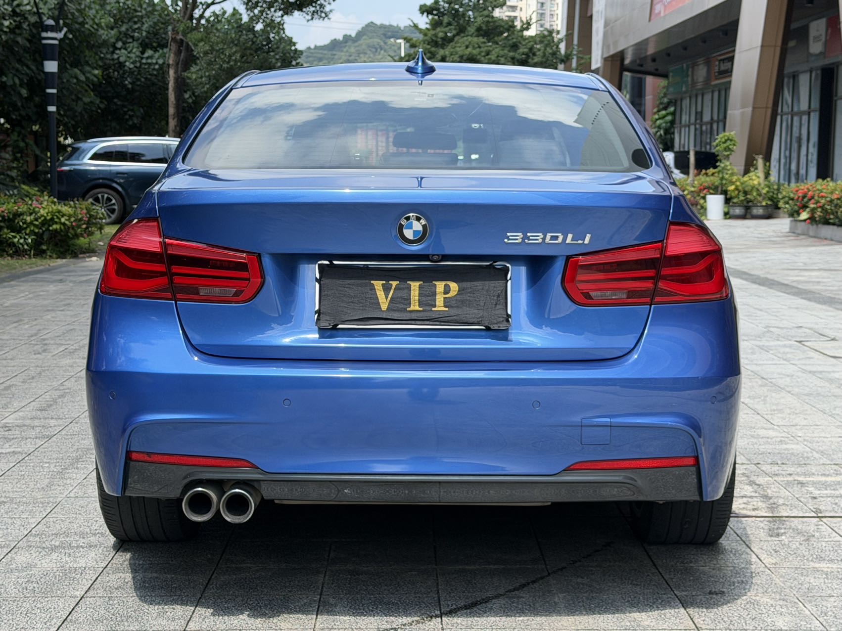 BMW 3 Series 2018 #8 BMW 3 Series 2018 car image #8