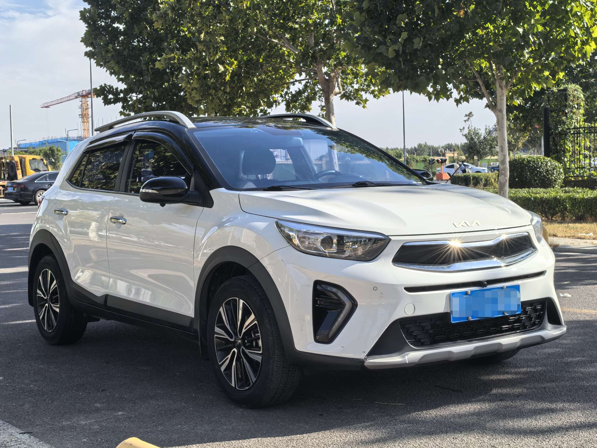 Kia KX1 2021 car image #9