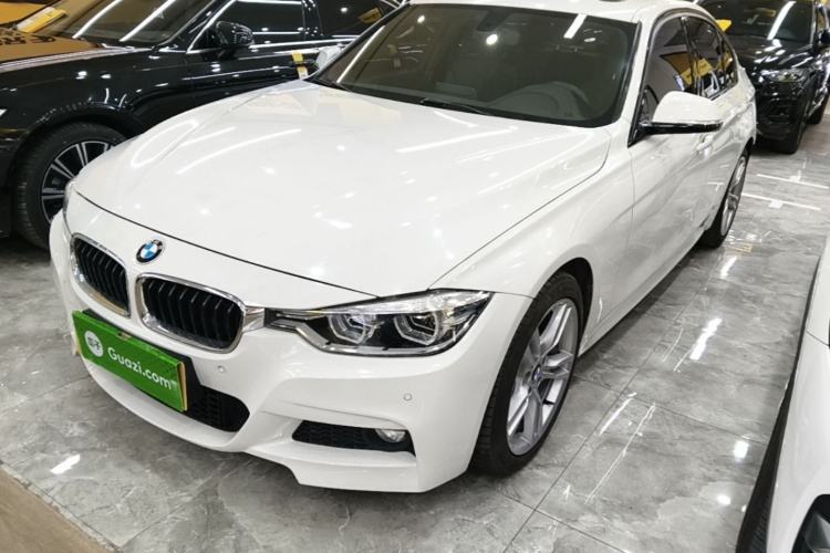 BMW 3 Series 2019 #2 BMW 3 Series 2019 car image #2