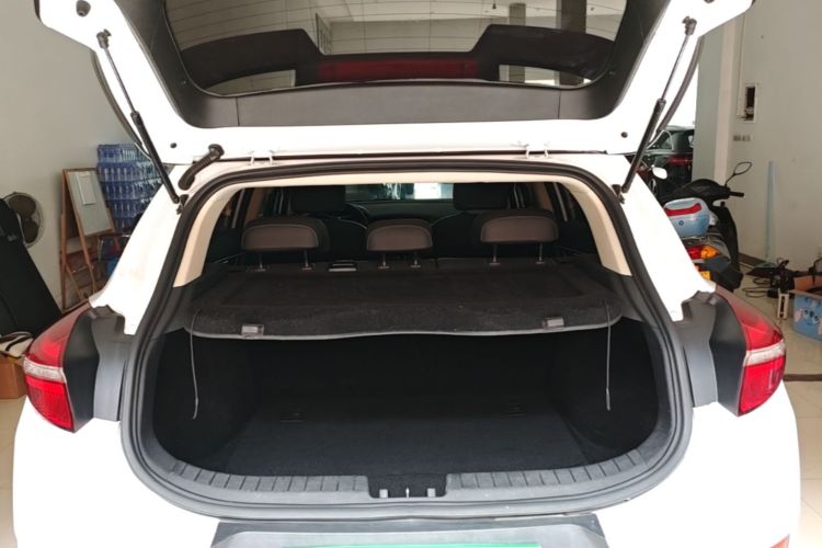 GEELY Emgrand GS 2018 car image #19