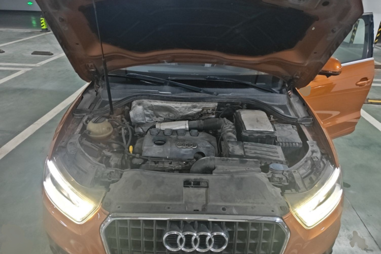 Audi Q3 2016 car image #20