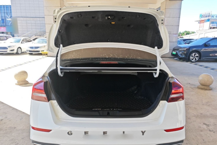 GEELY Emgrand 2022 car image #19