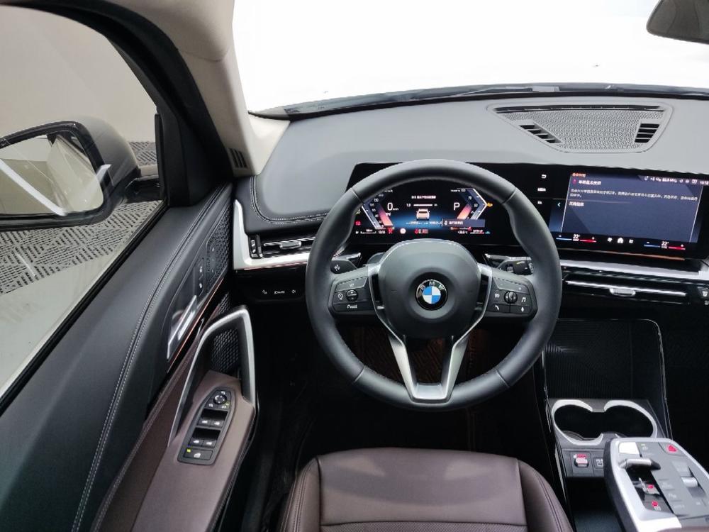 BMW X1 2024 immagine di auto #12