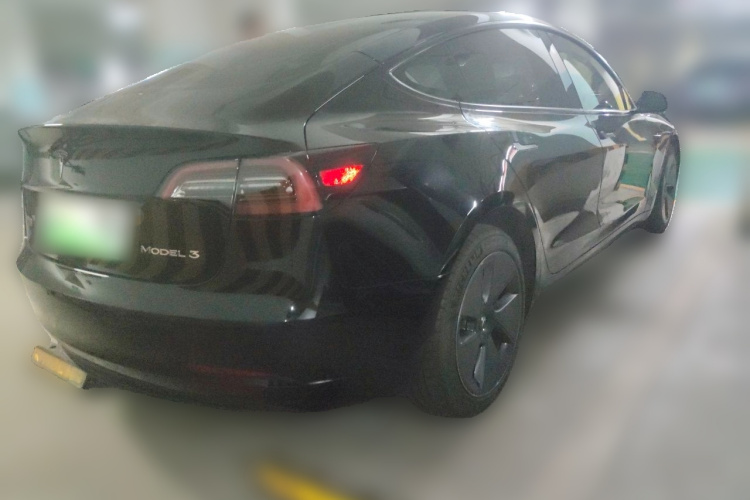 Tesla Model 3 2022 car image #5