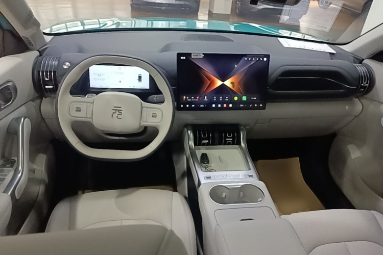 2026 #10 2026 изображение автомобиля #10