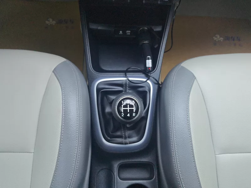 Kia Pegas 2018 imagen de coche #15