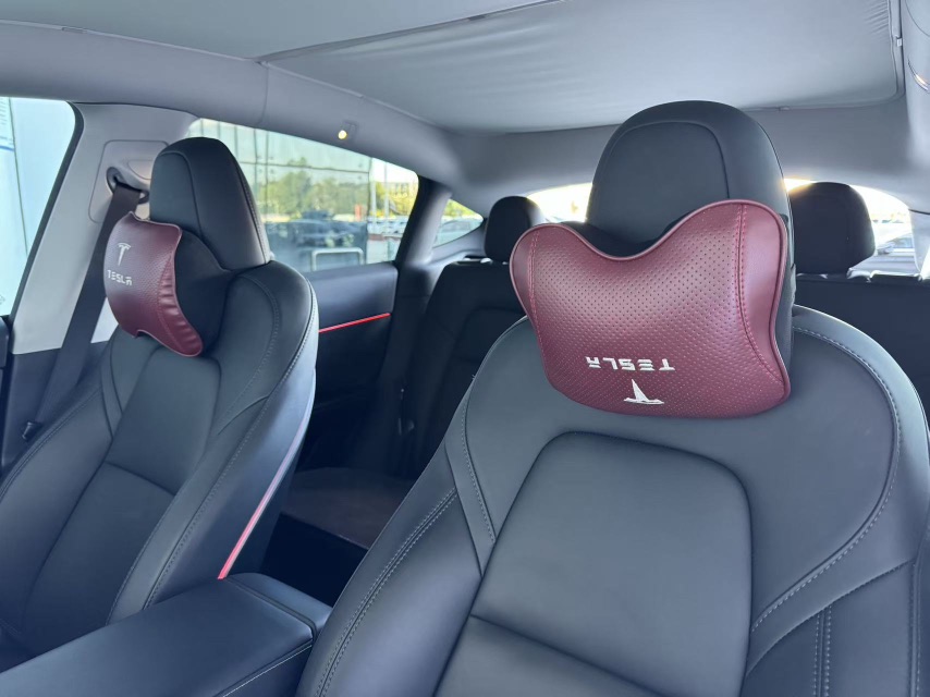 Tesla Model Y 2023 car image #5