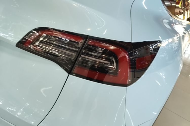 Tesla Model Y 2023 #8 Tesla Model Y 2023 immagine di auto #8