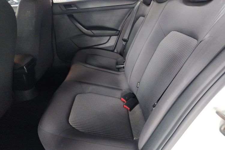 Volkswagen Santana 2019 #17 Volkswagen Santana 2019 car image #17