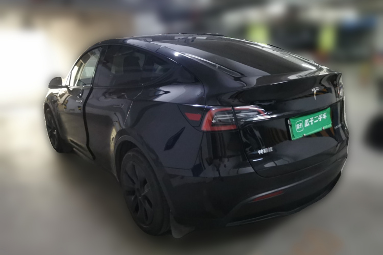 Tesla Model Y 2023 #5 Tesla Model Y 2023 car image #5
