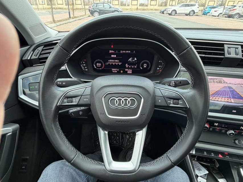 Audi Q3 2023 #12 Audi Q3 2023 car image #12